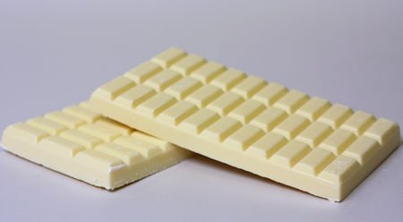 Choc Slabs White Relianz (500g) 25kg